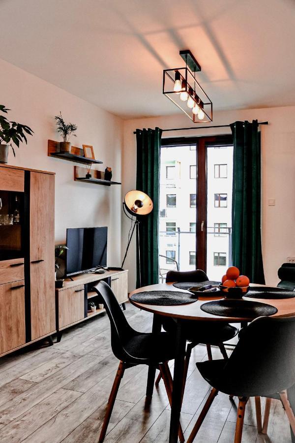 Lavender Hill Apartment กดัญสก์ ภายนอก รูปภาพ
