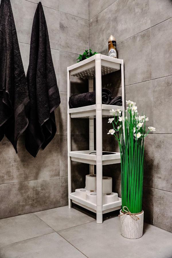 Lavender Hill Apartment กดัญสก์ ภายนอก รูปภาพ